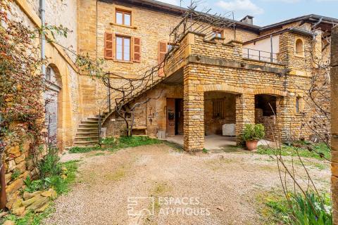 Golden stone house in need of renovation, with garden and vaulted cellar