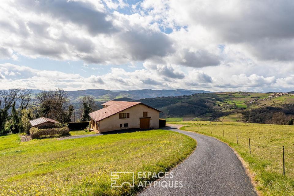 Ancienne ferme à rénover avec sa vue imprenable