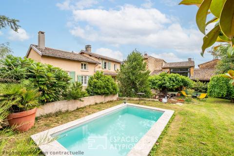 Charmante maison en Pierres Dorées avec dépendance, jardin et piscine