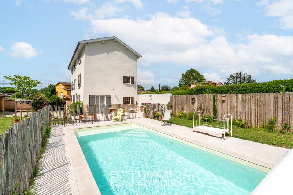 Demeure de caractère unique et sa piscine chauffée