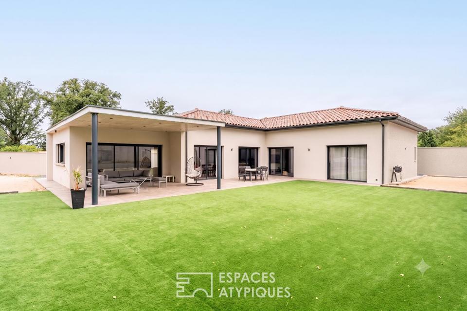 Maison contemporaine de plain-pied aux prestations haut de gamme à Montmerle-sur-Saône