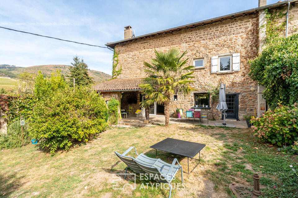 Charmante maison en pierre à Saint-Didier-sur-Beaujeu