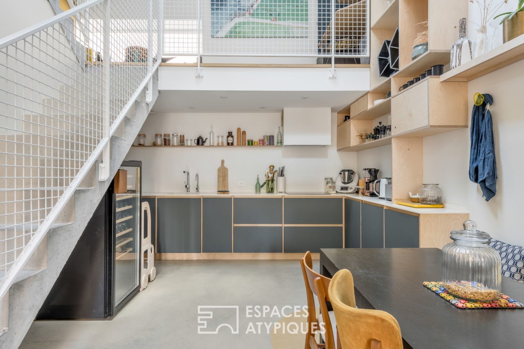 Duplex with terrace