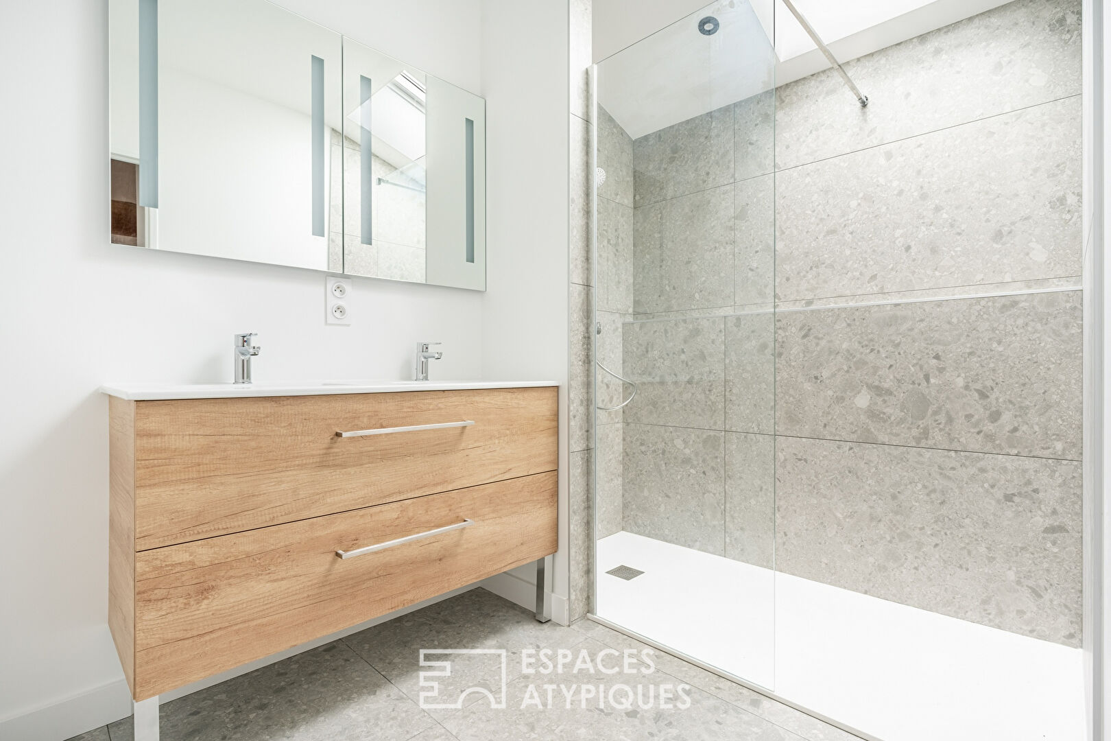 Beau duplex rénové dans un cadre agréable