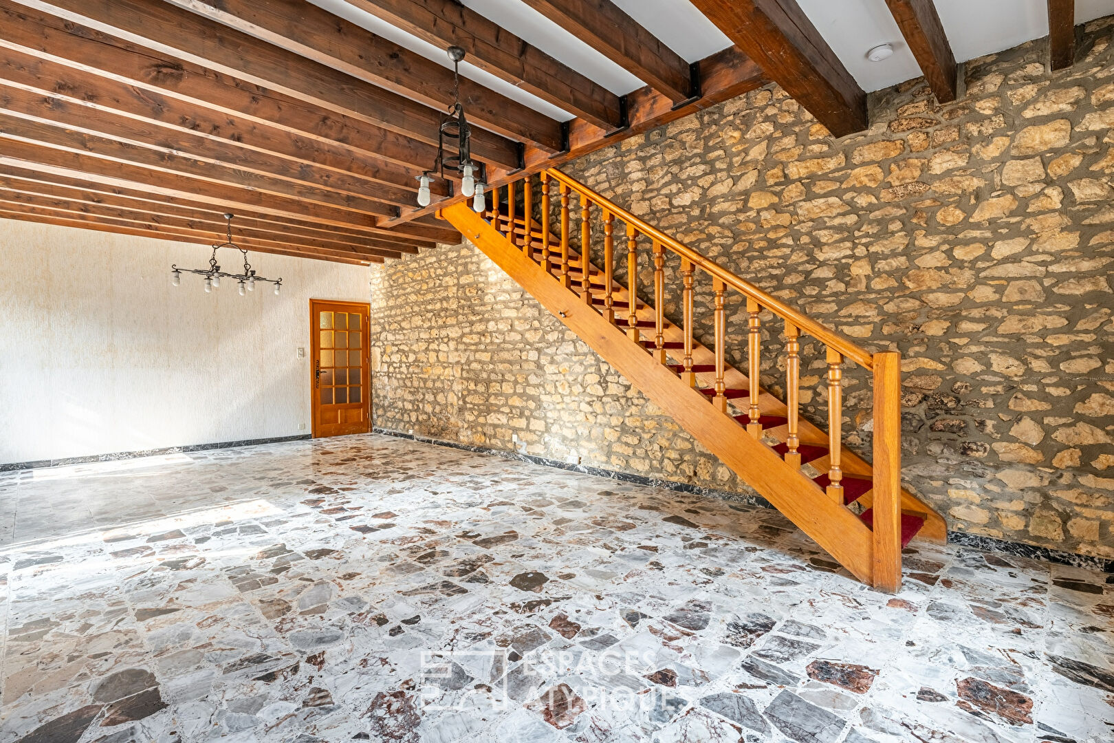 Stone house to renovate