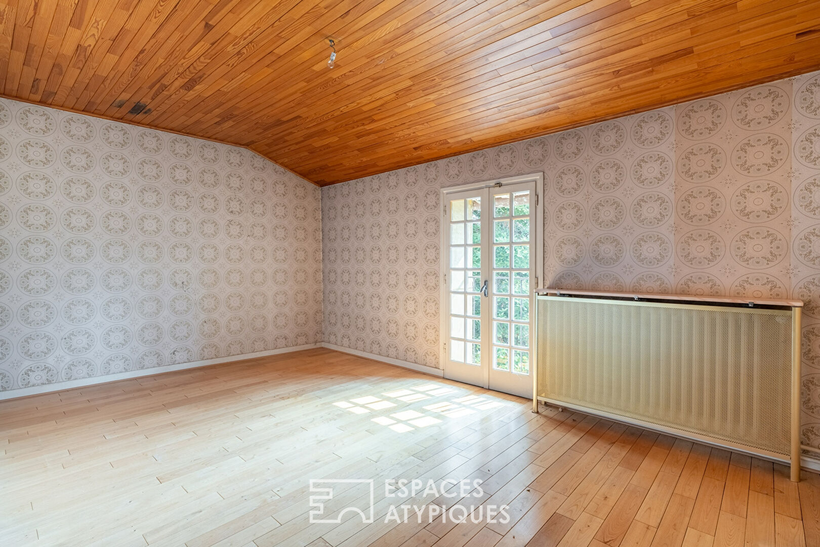 Stone house to renovate