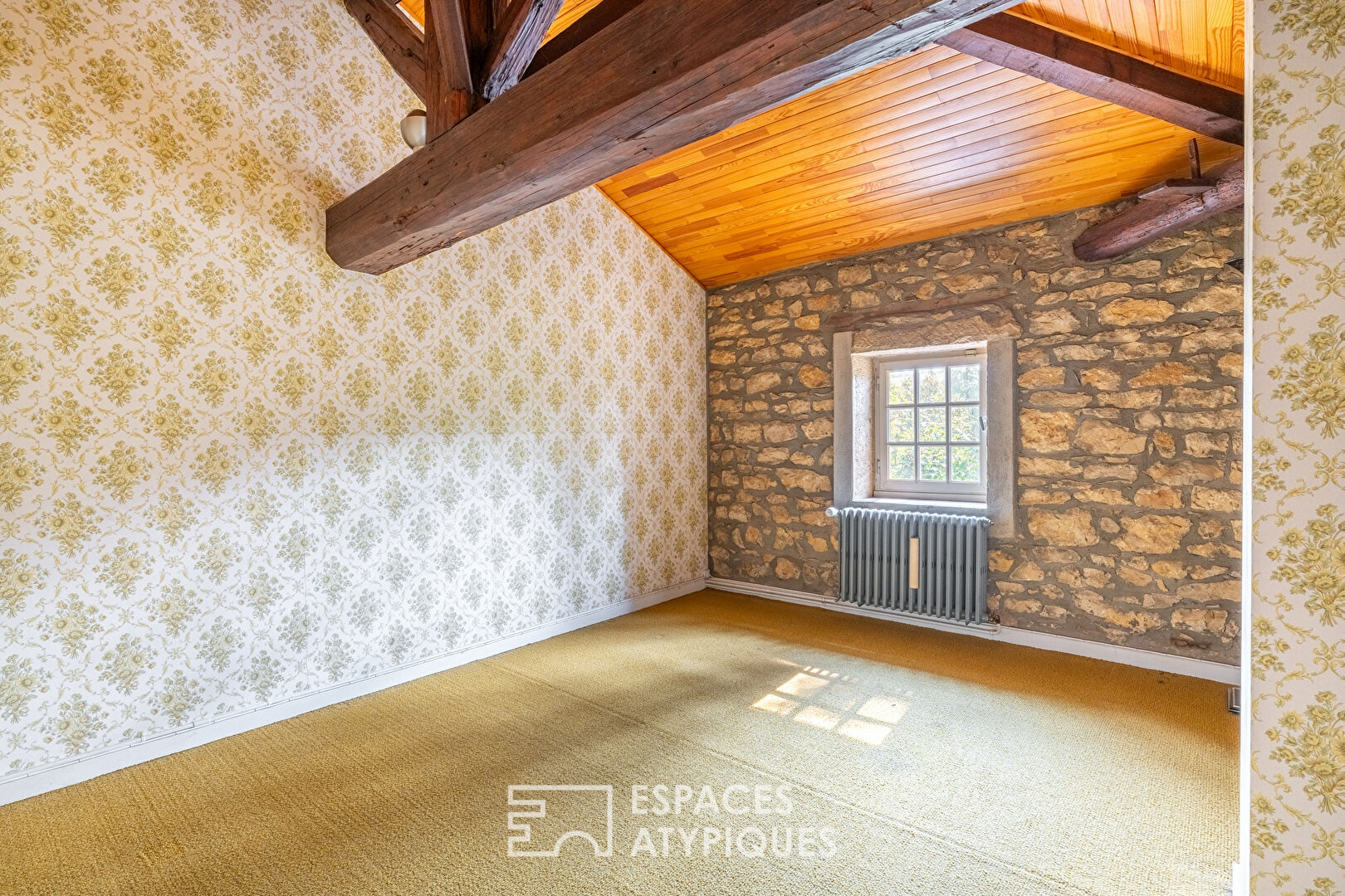 Stone house to renovate