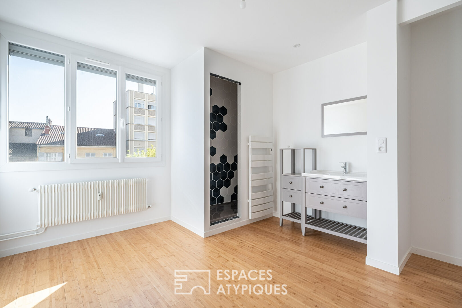 Appartement entièrement rénové au coeur de Villefranche