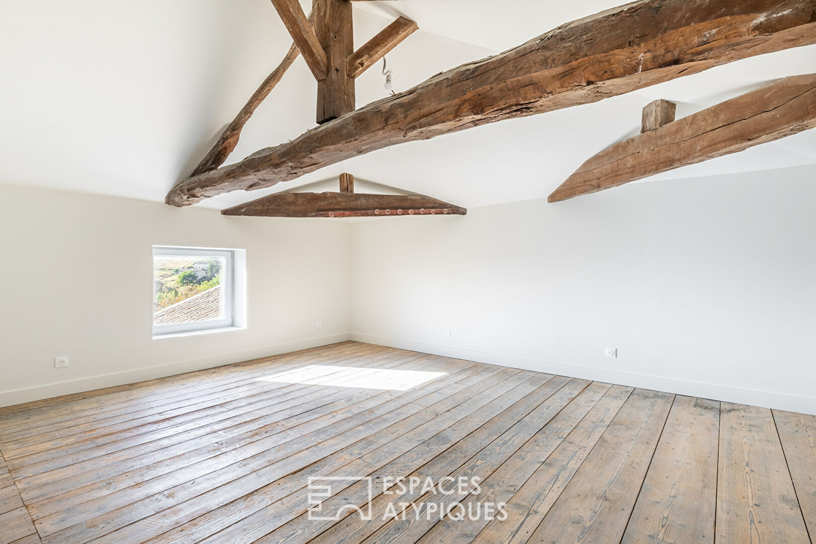 Maison bourgeoise rénovée avec piscine