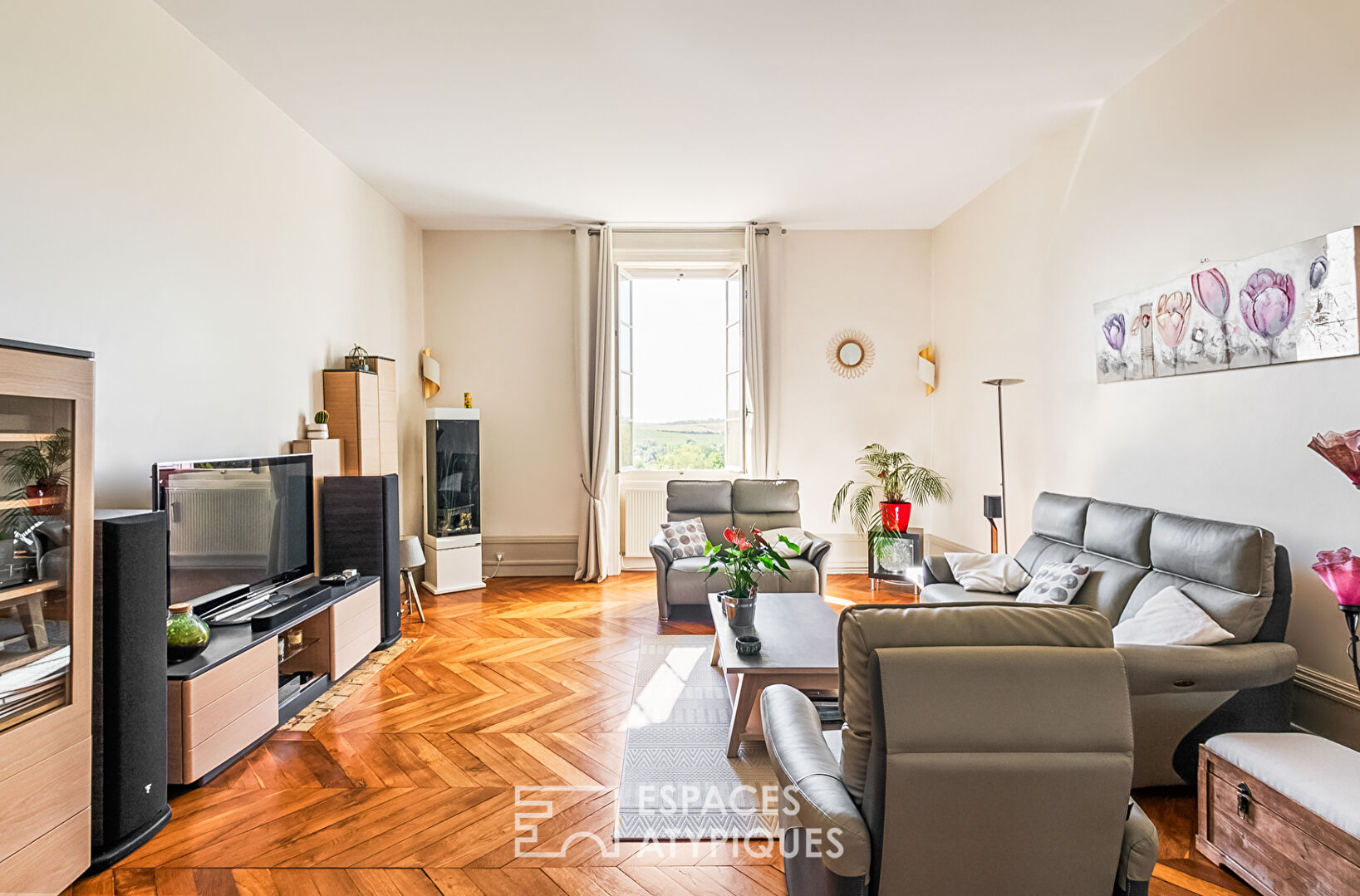 Appartement bourgeois en hyper centre d’un village des Pierres Dorées
