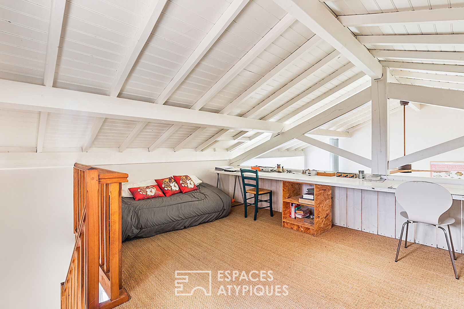 Maison avec vue panoramique et piscine sur les hauteurs de Cogny