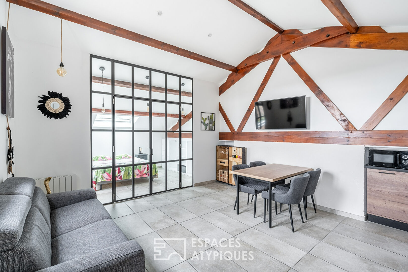 Industrial style apartment with its terrace