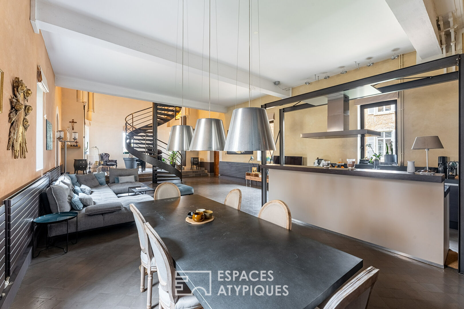 Apartment in an old deconsecrated chapel