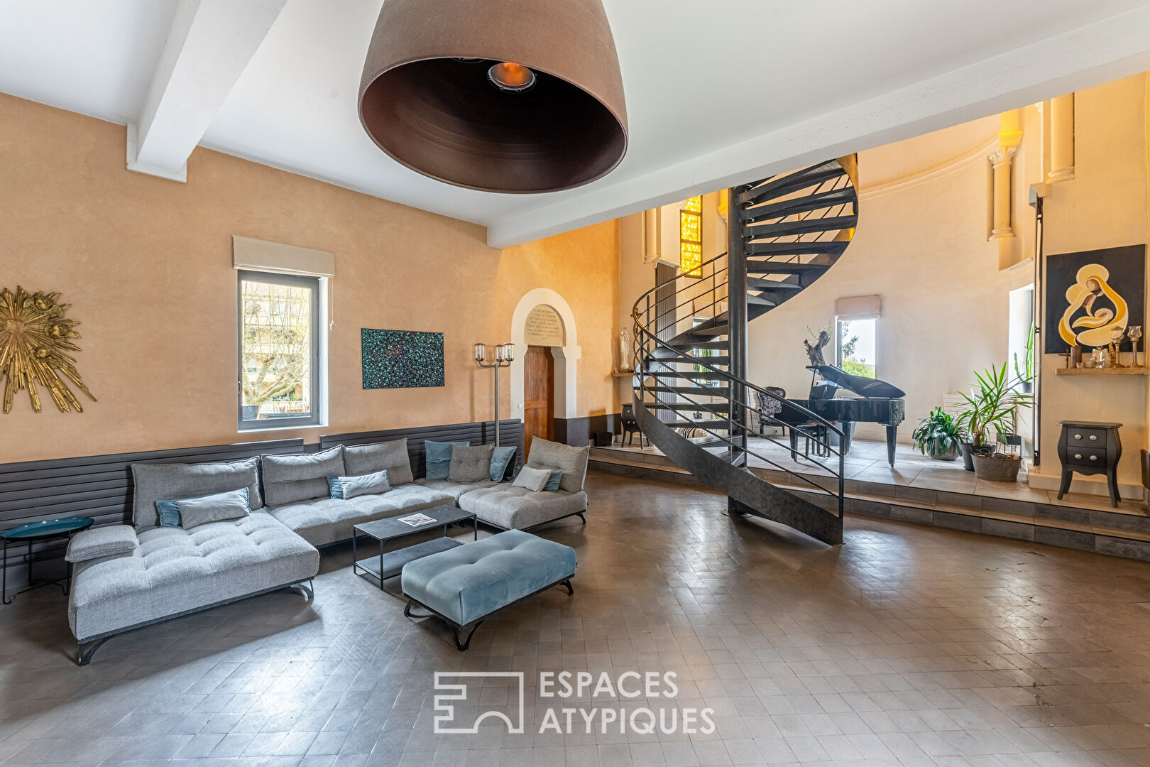 Apartment in an old deconsecrated chapel