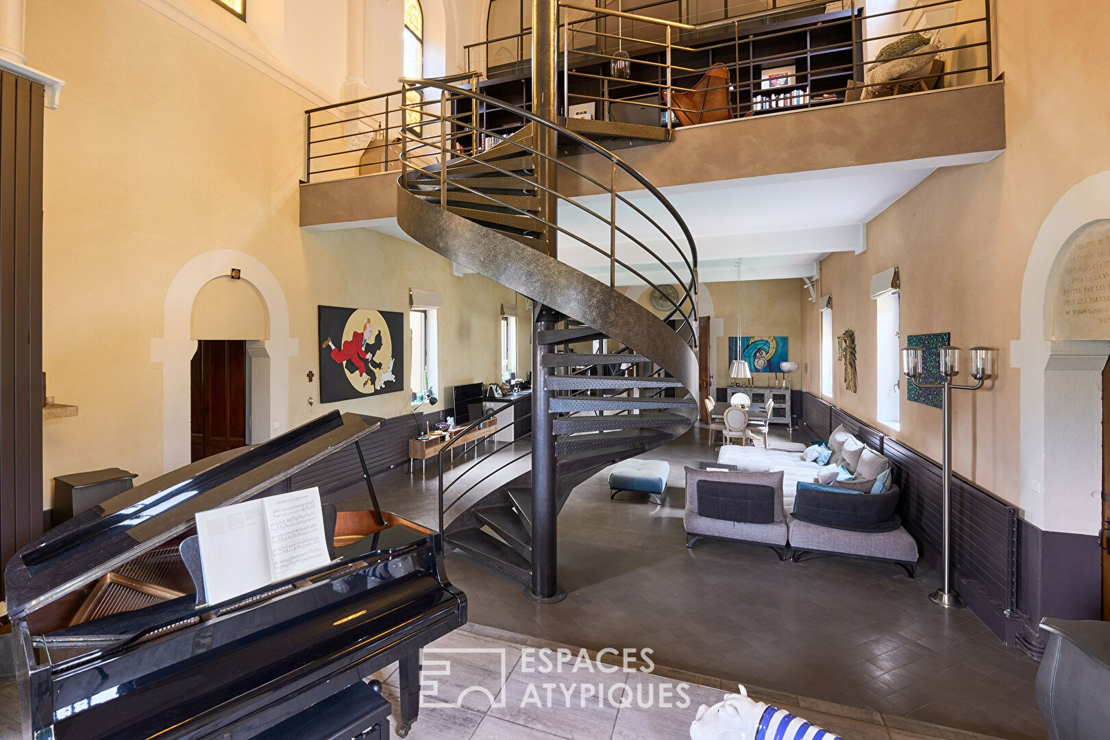 Apartment in an old deconsecrated chapel