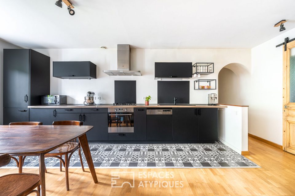 Maison avec dépendances et jardin