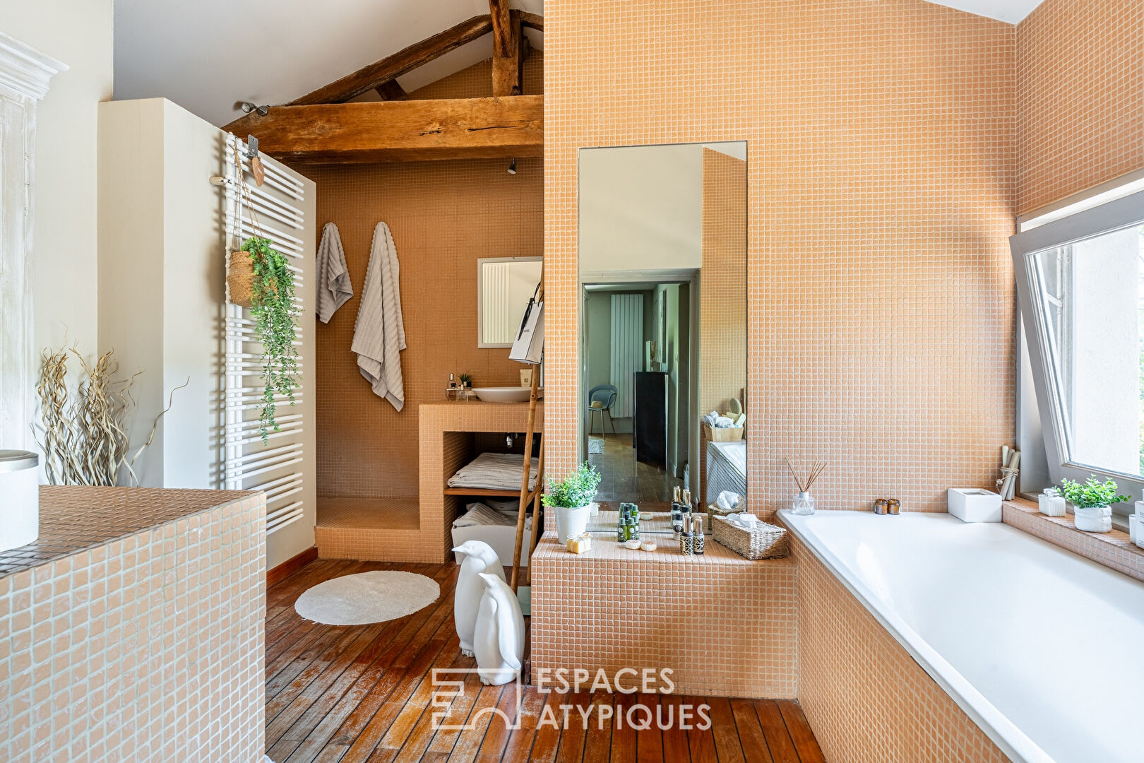 Charming building from 1850, completely renovated
