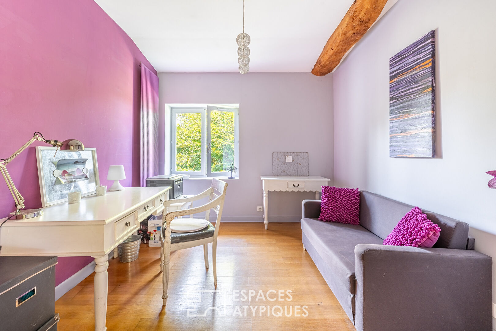 Charming building from 1850, completely renovated
