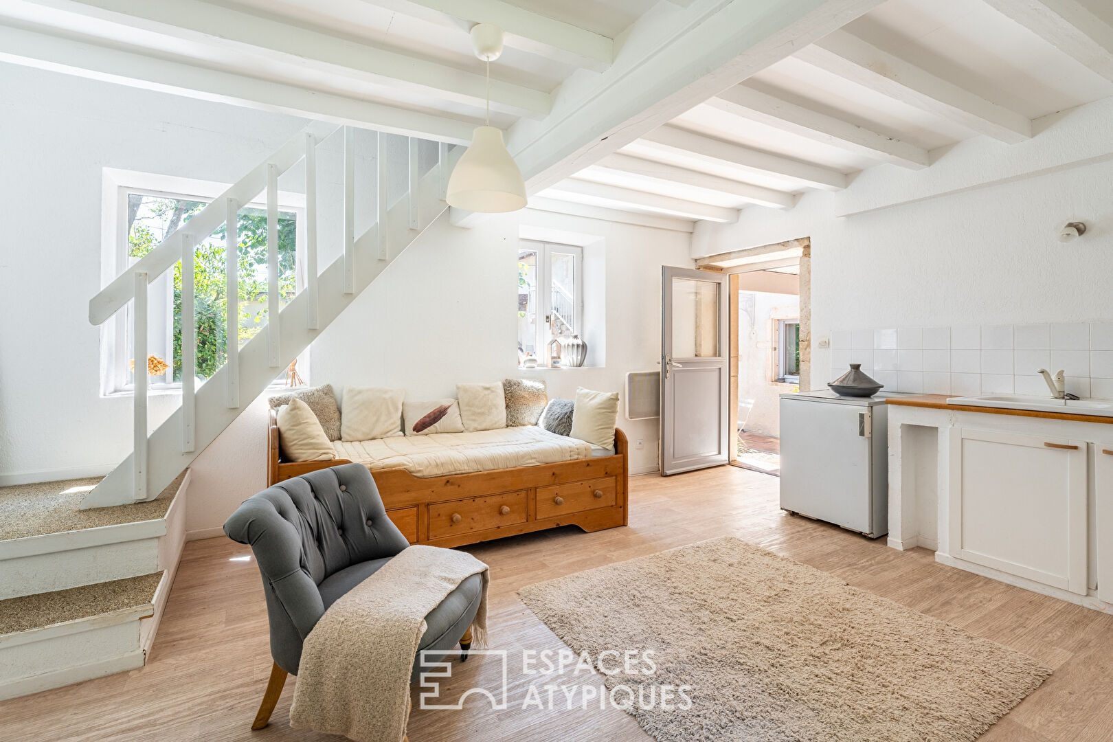 Charming building from 1850, completely renovated