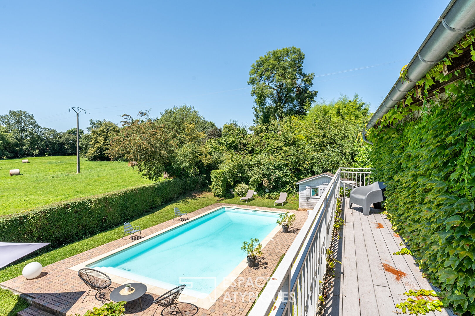 Charming building from 1850, completely renovated