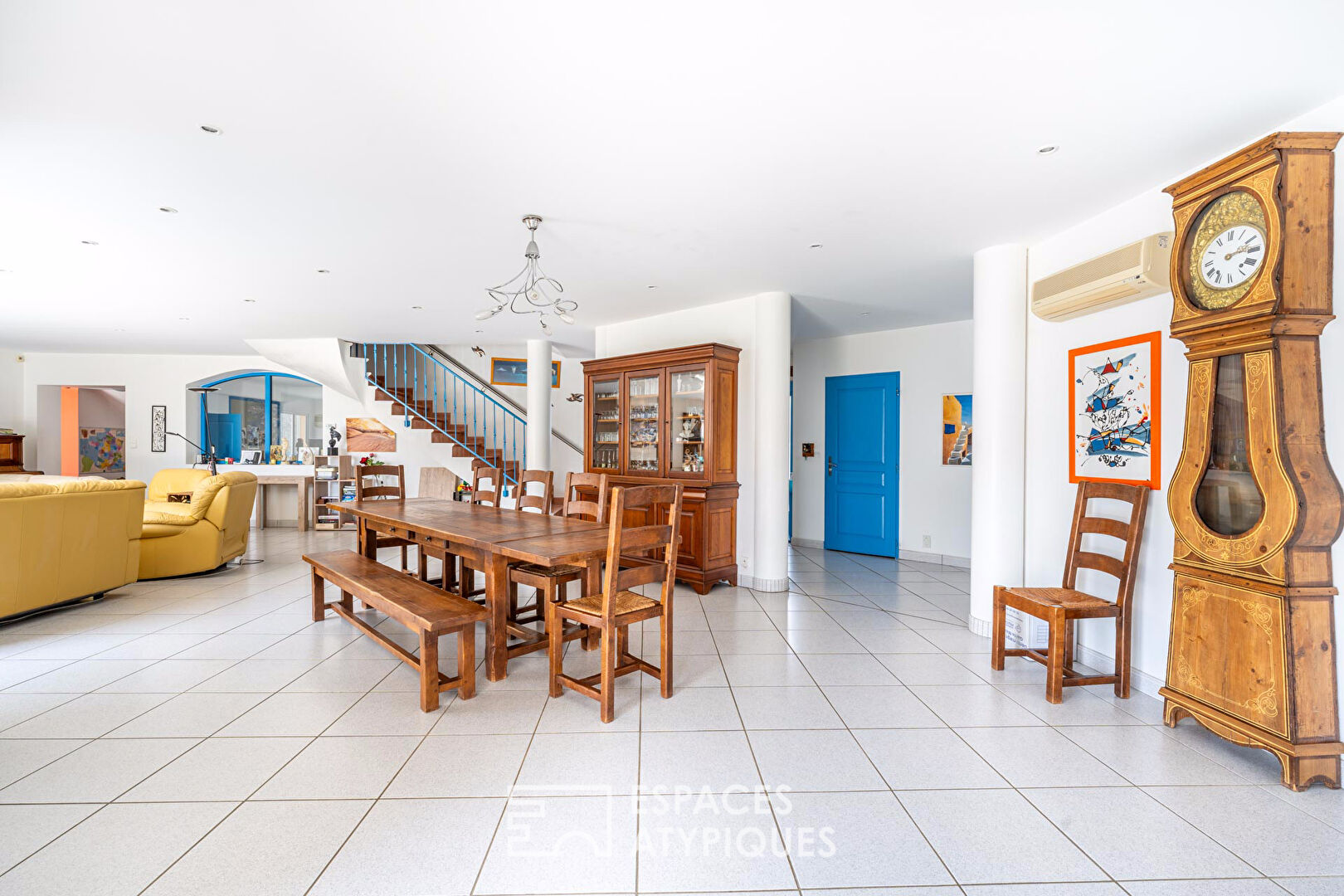 Contemporary villa with wooded park in the heart of Belleville-en-Beaujolais