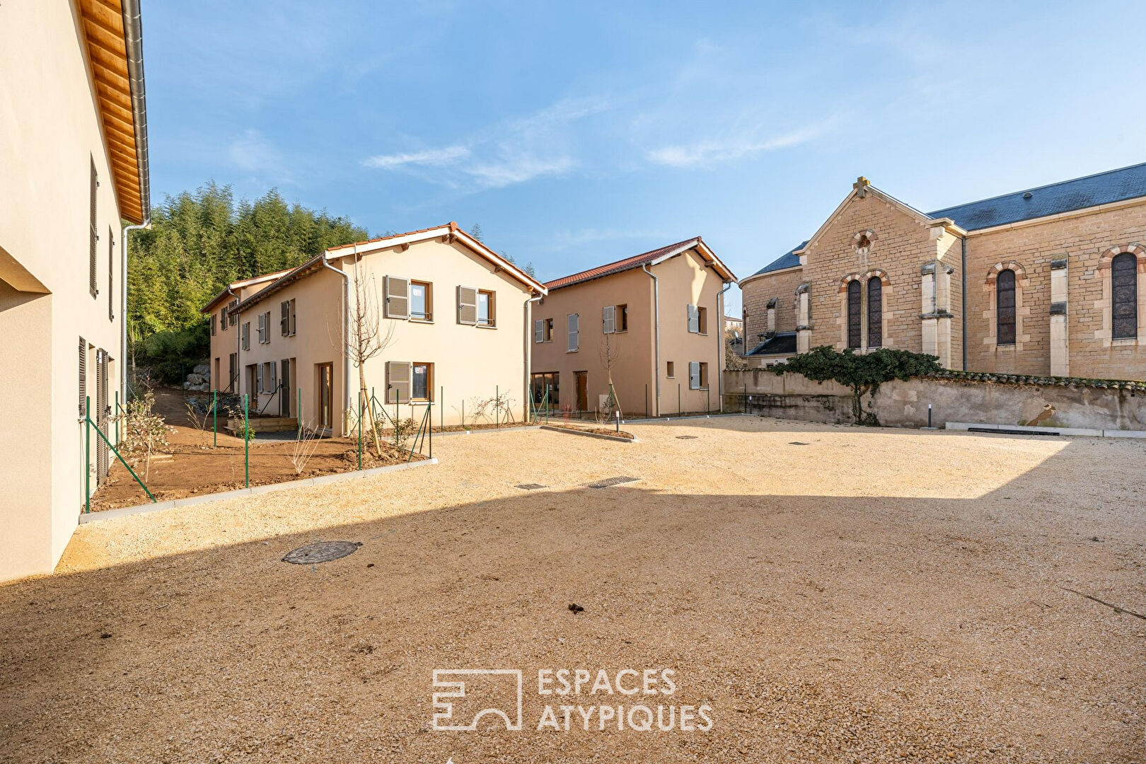 New house with garden and parking