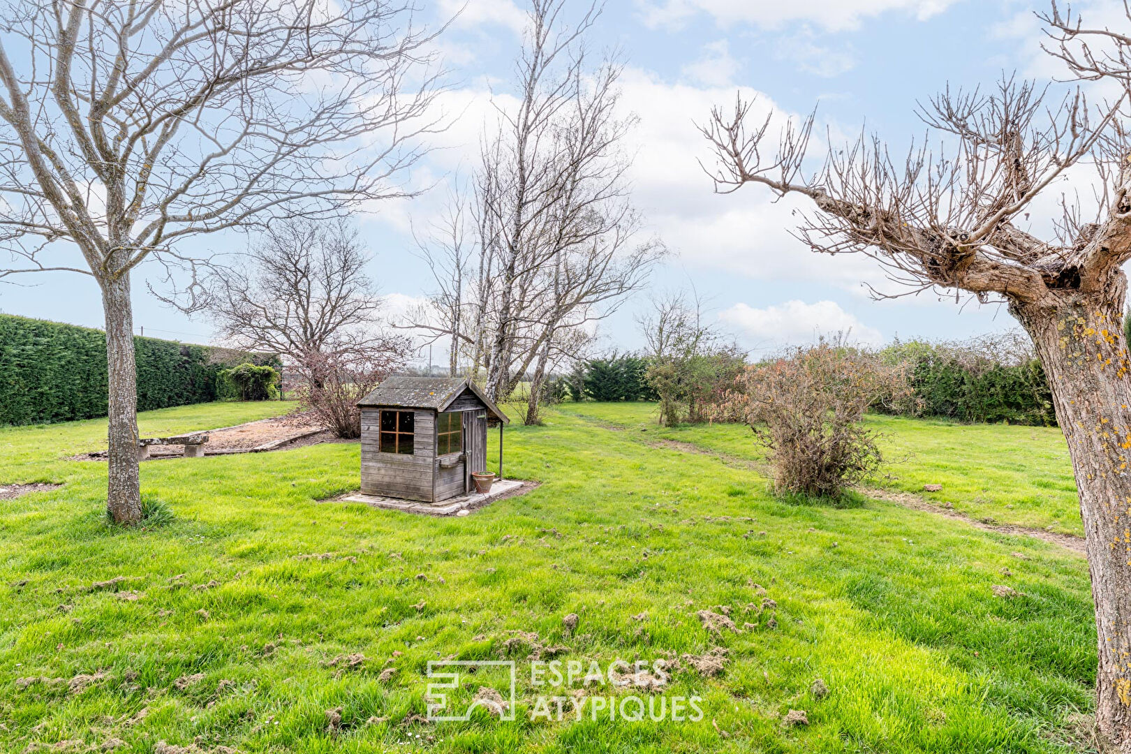 Maison de caractère : Espace, nature et authenticité sur Corcelle en Beaujolais