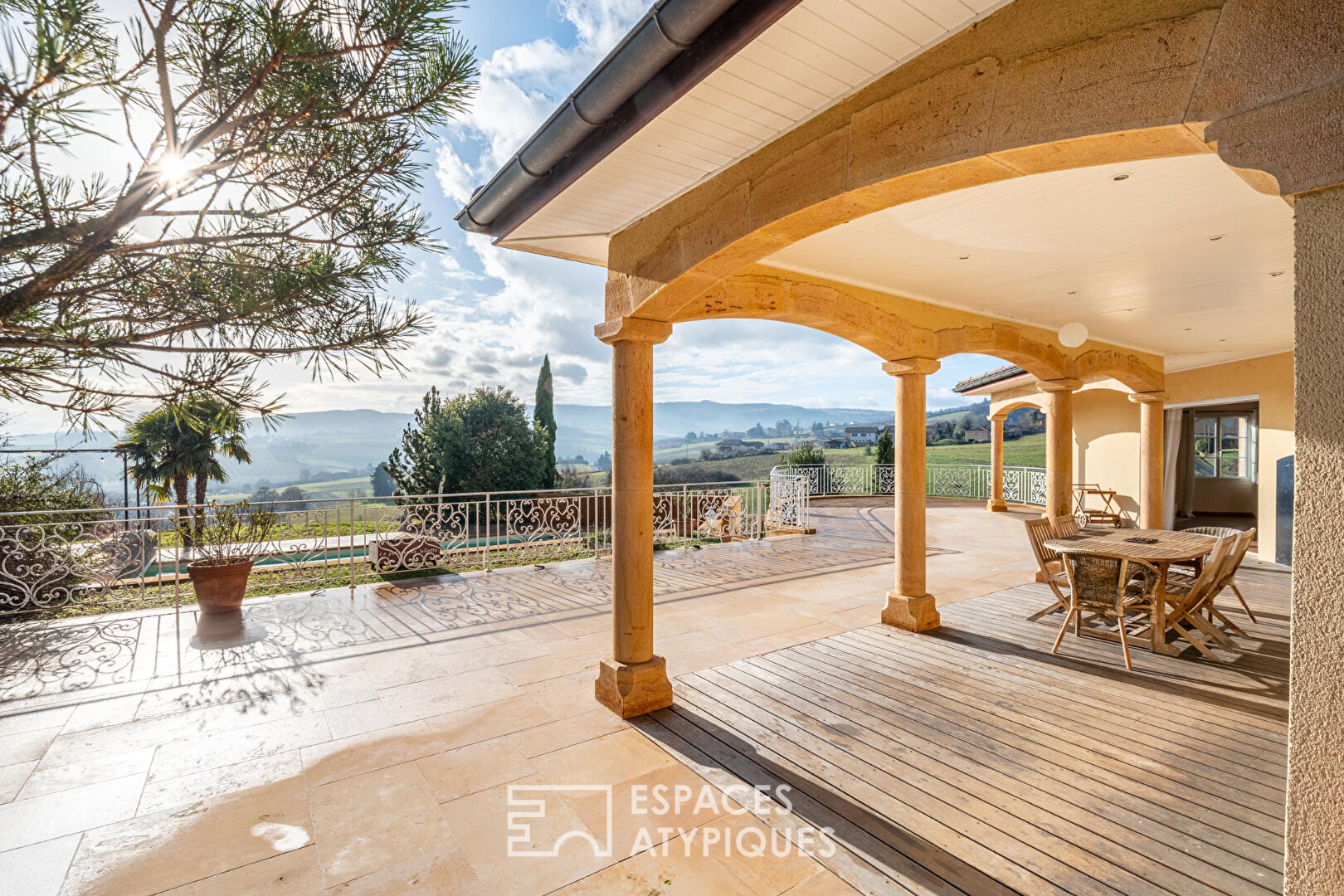 Villa avec vue exceptionnelle sur Cogny