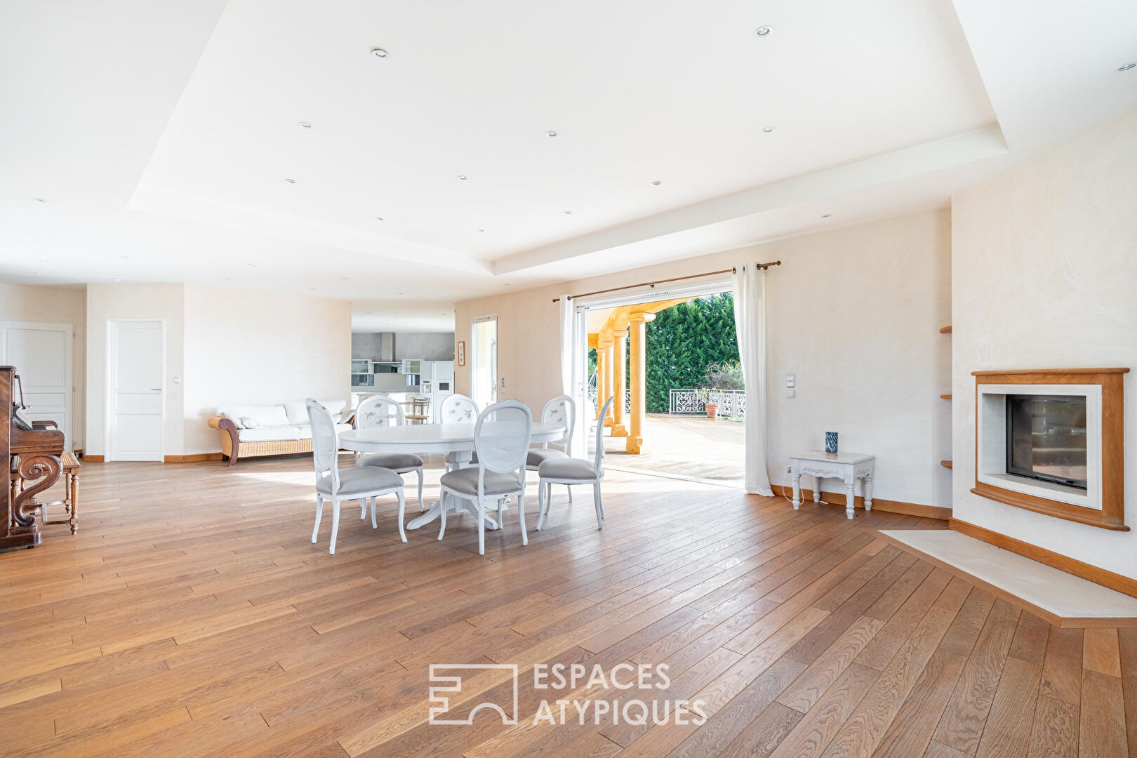 Villa avec vue exceptionnelle sur Cogny