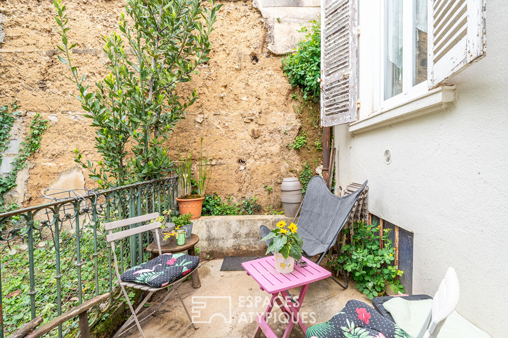 Rez-de-jardin avec terrasse
