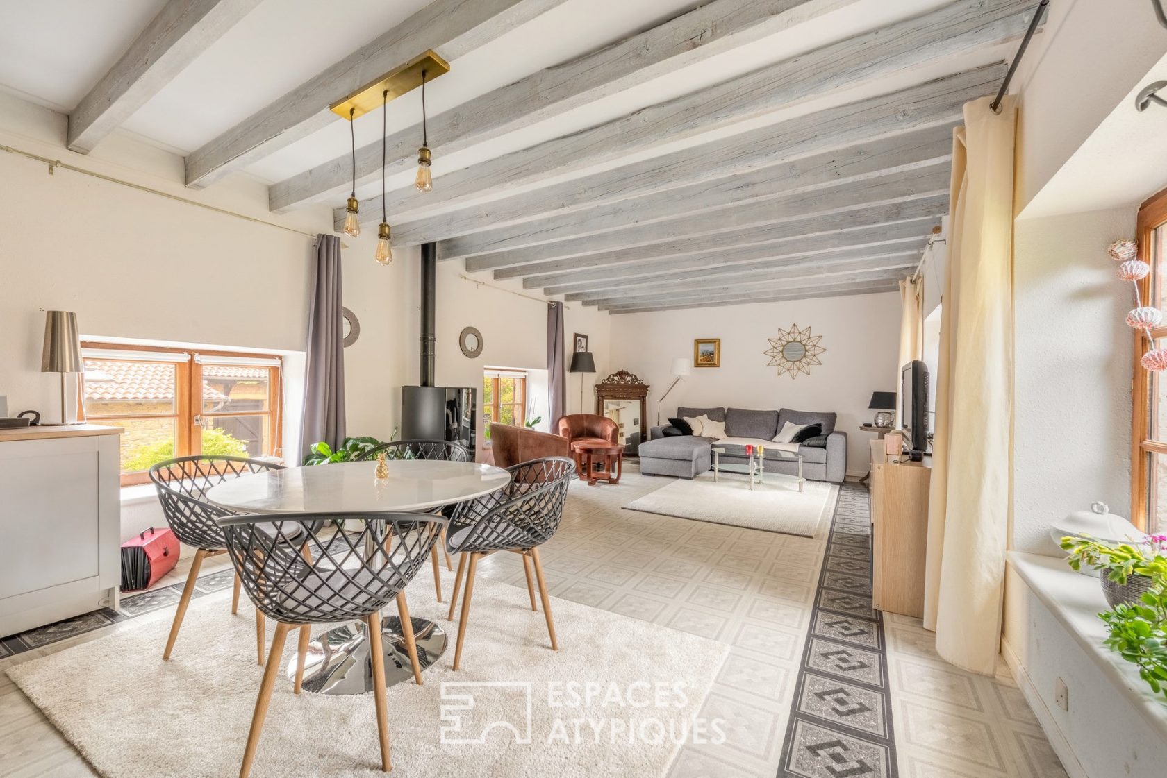 Apartment with pool and tennis