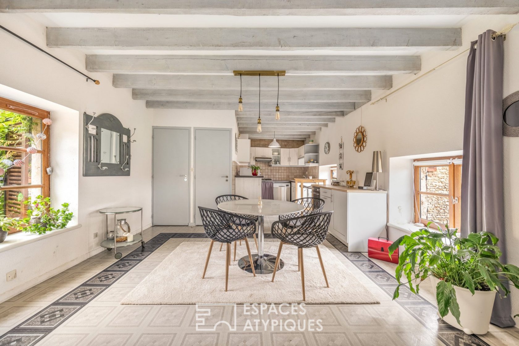 Apartment with pool and tennis