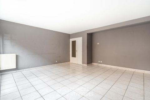 Appartement avec jardin et garage en hypercentre