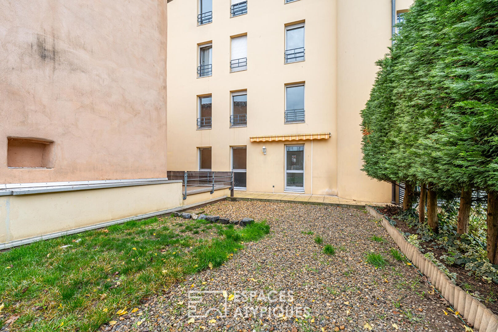 Appartement avec jardin et garage en hypercentre