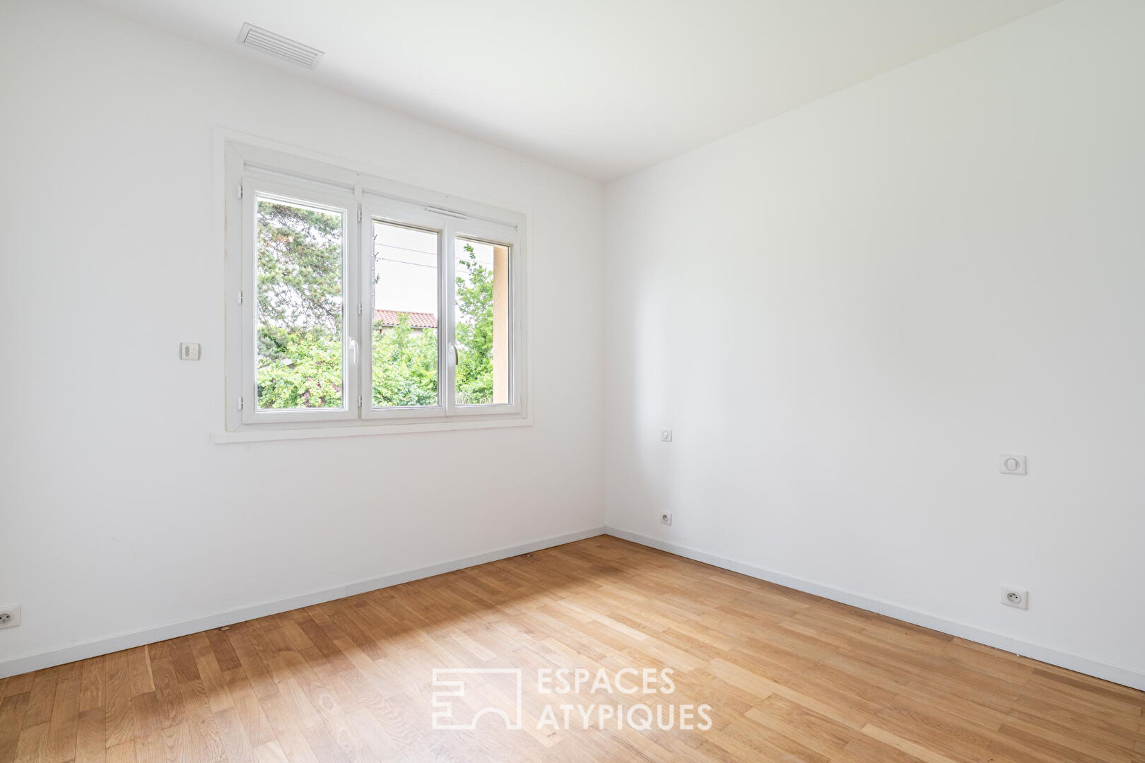 Maison sur les hauteurs d’Anse avec vue panoramique
