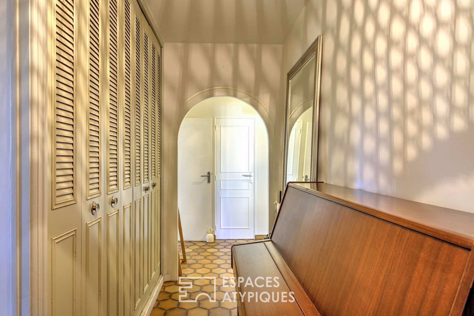 Maison familiale au style provençal en bord de mer.