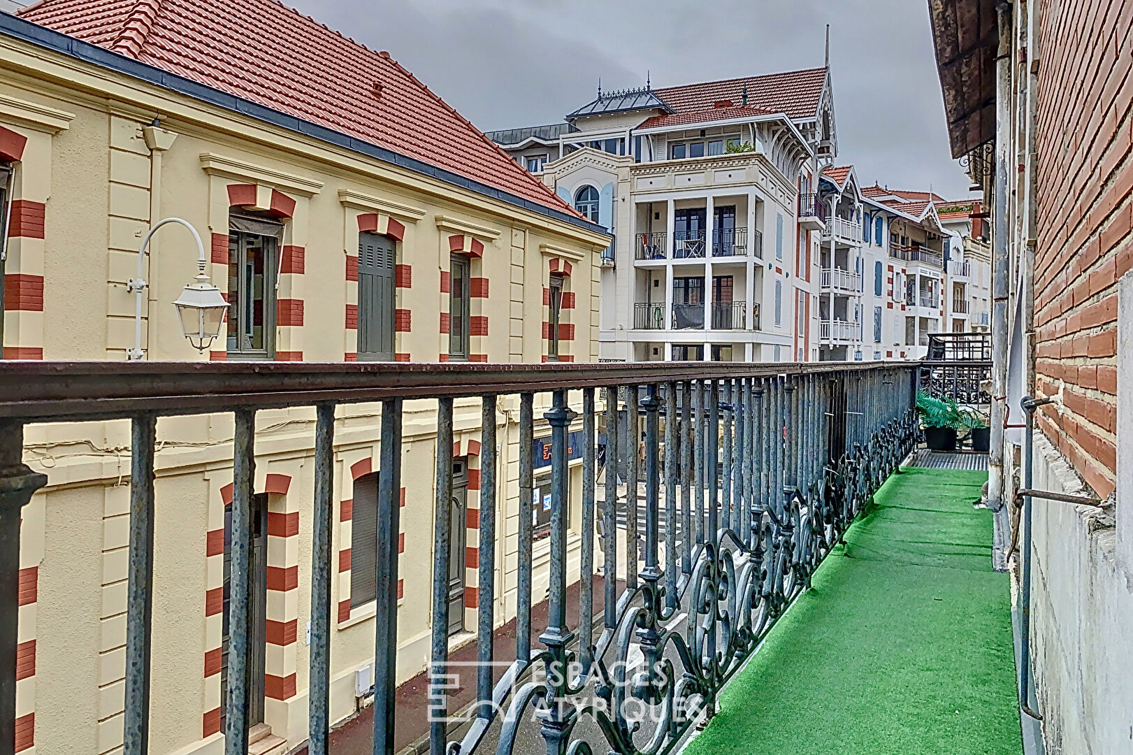 Charming renovated apartment in the very center of Arcachon