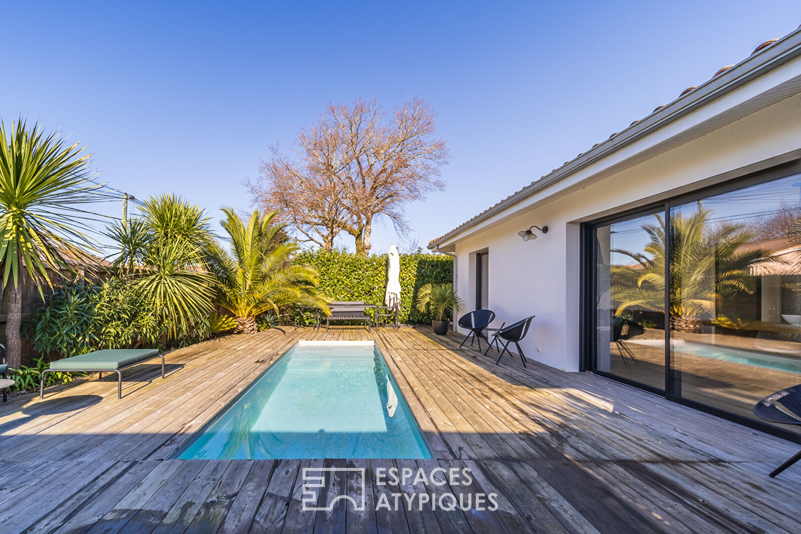 Charmante maison contemporaine avec piscine