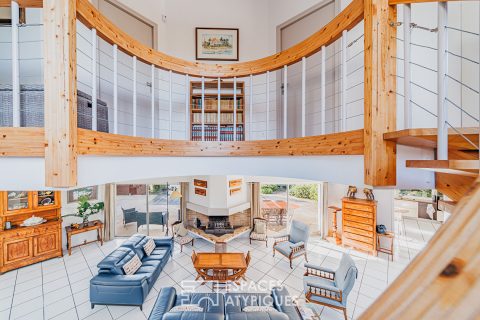 Remarkable Architect’s Villa with guest house in the center of La Teste