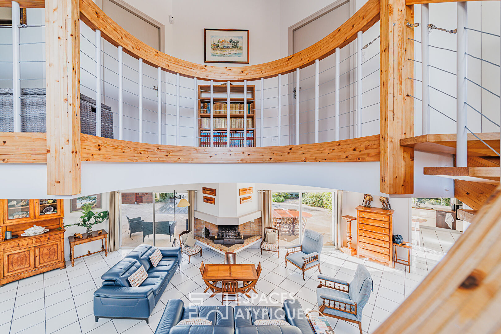 Remarkable Architect’s Villa with guest house in the center of La Teste