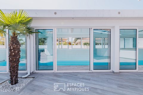 Villa contemporaine sur le Golf et son bassin de nage unique