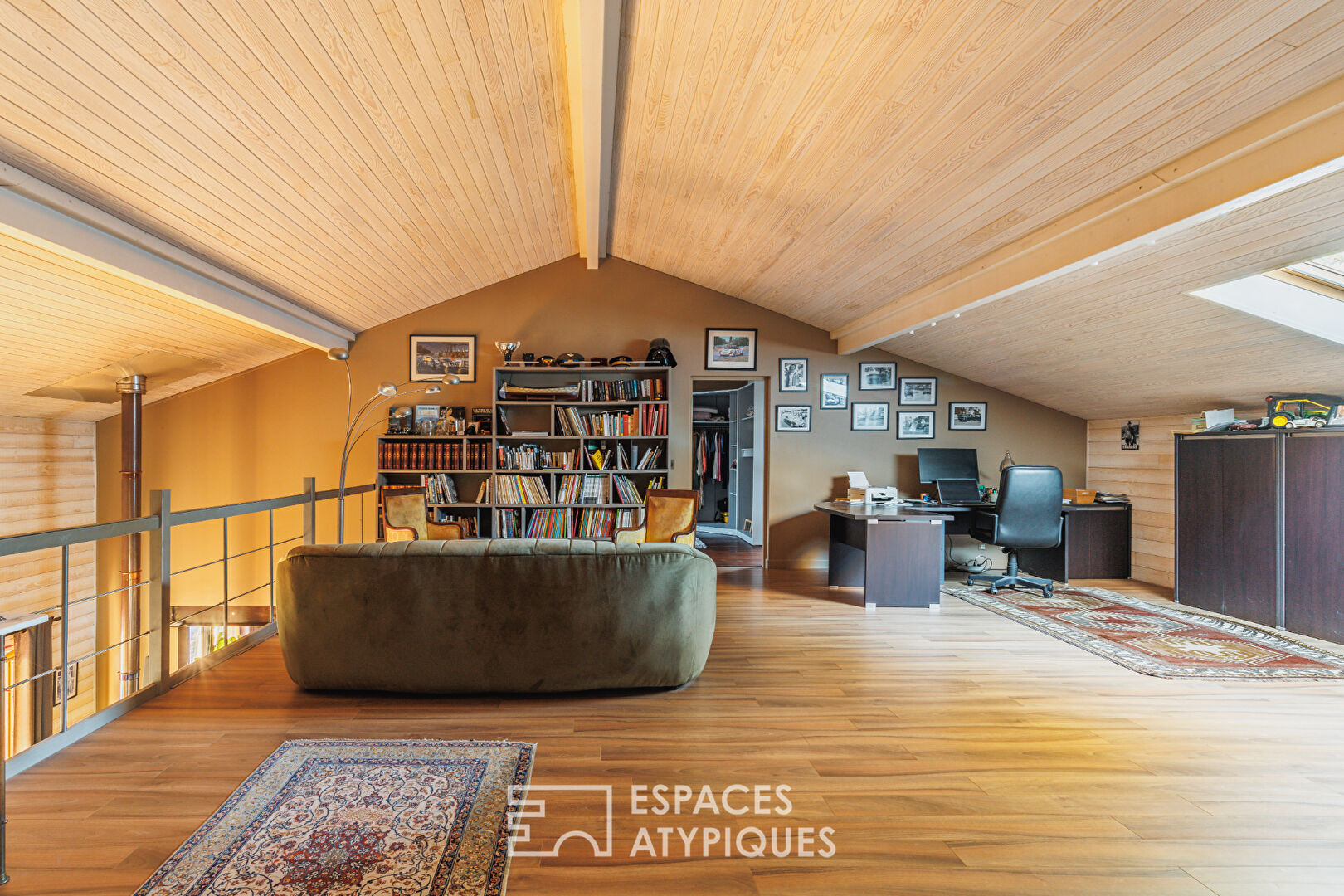 Une propriété de charme sur un vaste terrain