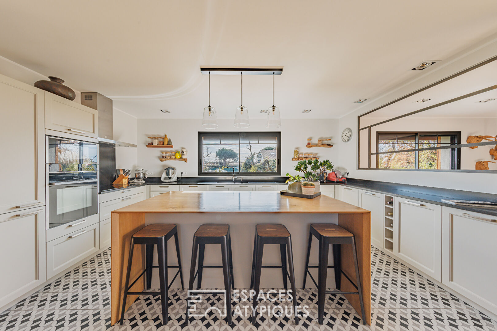 Élégance et esprit chalet face au Bassin d&rsquo;Arcachon