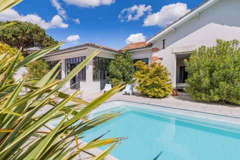 L&rsquo;Élégance contemporaine d&rsquo;une Arcachonnaise à deux pas du Bassin