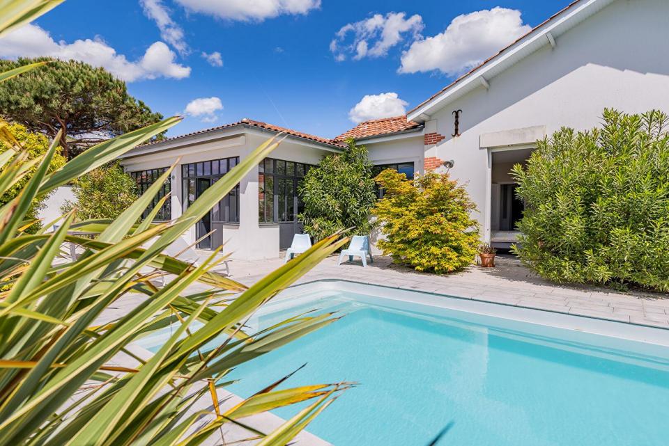 L'Élégance contemporaine d'une Arcachonnaise à deux pas du Bassin