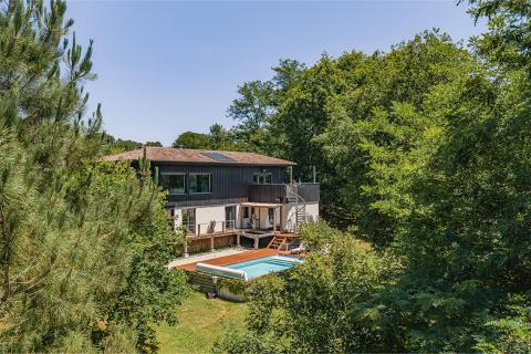 Maison d&rsquo;Architecte inversée avec vue canopée