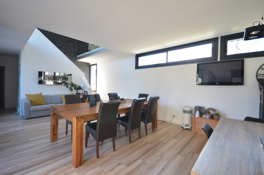 Maison cubique avec piscine à Lège Cap Ferret bourg