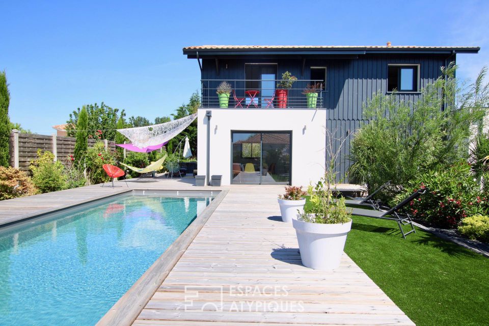 33260 LA TESTE DE BUCH - Maison d'architecte avec piscine proche du port de la Teste - Réf. 789EAAR