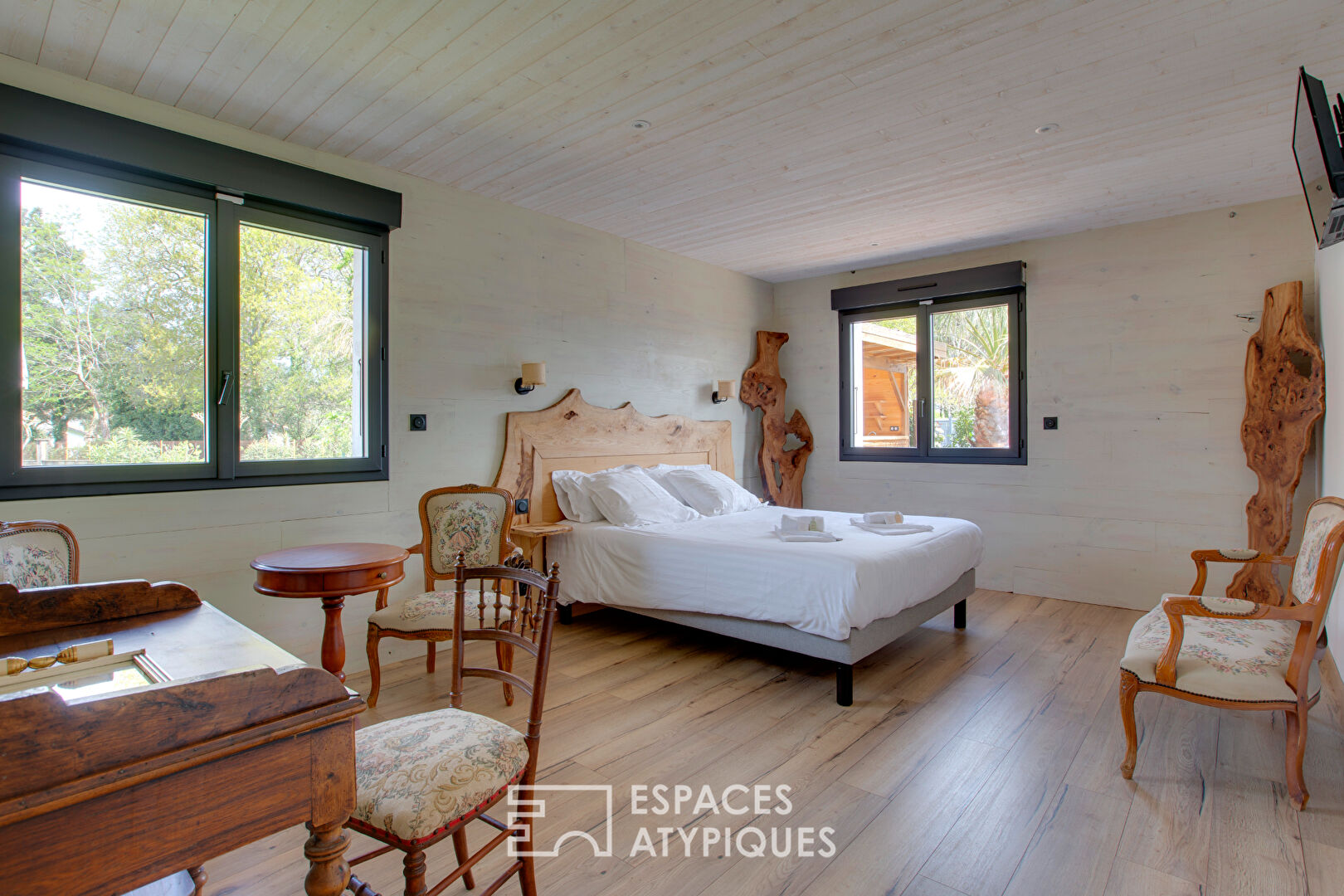 Contemporary elegance in the heart of a chalet atmosphere