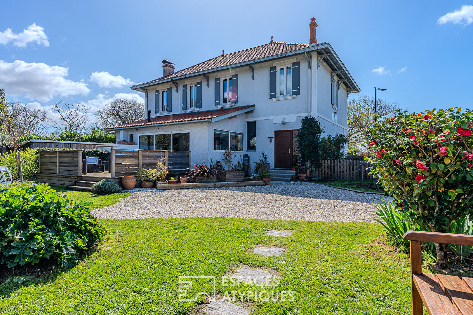 Maison de Maître aux abords du lac totalement rénovée